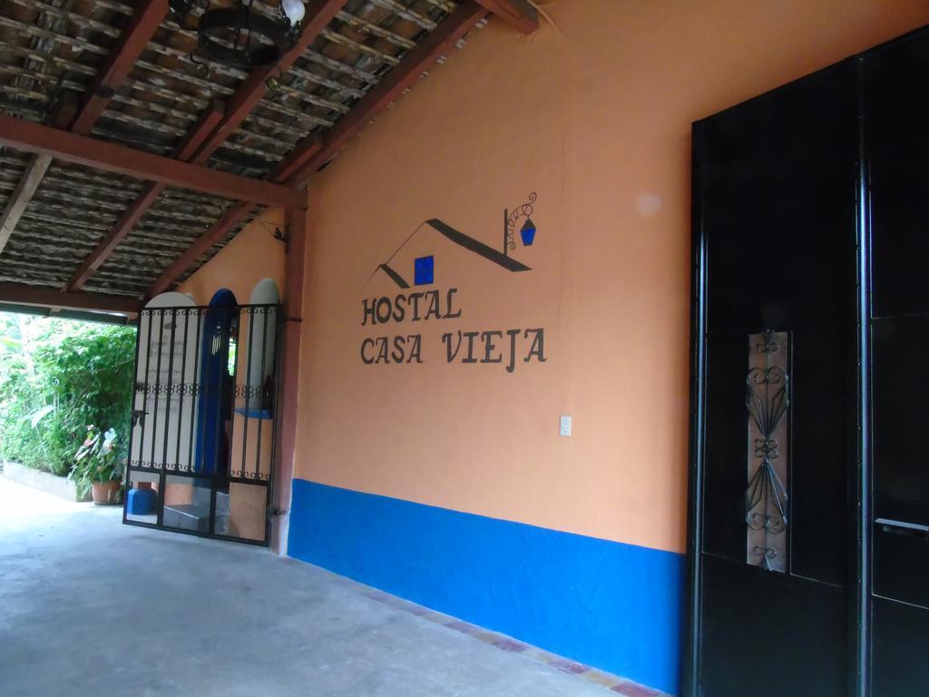 Hostal Casa Vieja Chiquimula Exterior photo